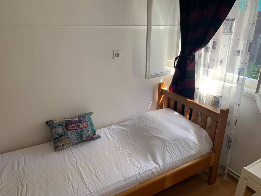 Cheerfull 2-Bedroom With Patio. Close To All Ameneties. Zagreb Bagian luar foto